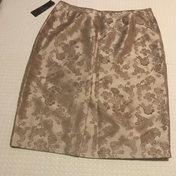 2 piece skirt and jacket - Picture 3 of 5